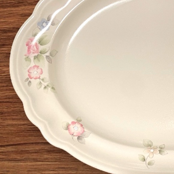 Pfaltzgraff Tea Rose Large 15” Oval Serving Platter - Picture 2 of 6